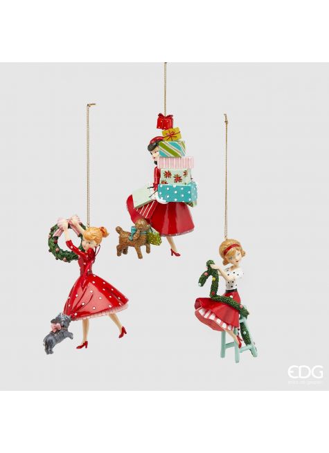 Новогодняя игрушка Девочка с новогодним декором